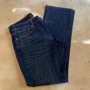 Lucky brand jeans. 34/32 (221 straight) length measures approx 42”